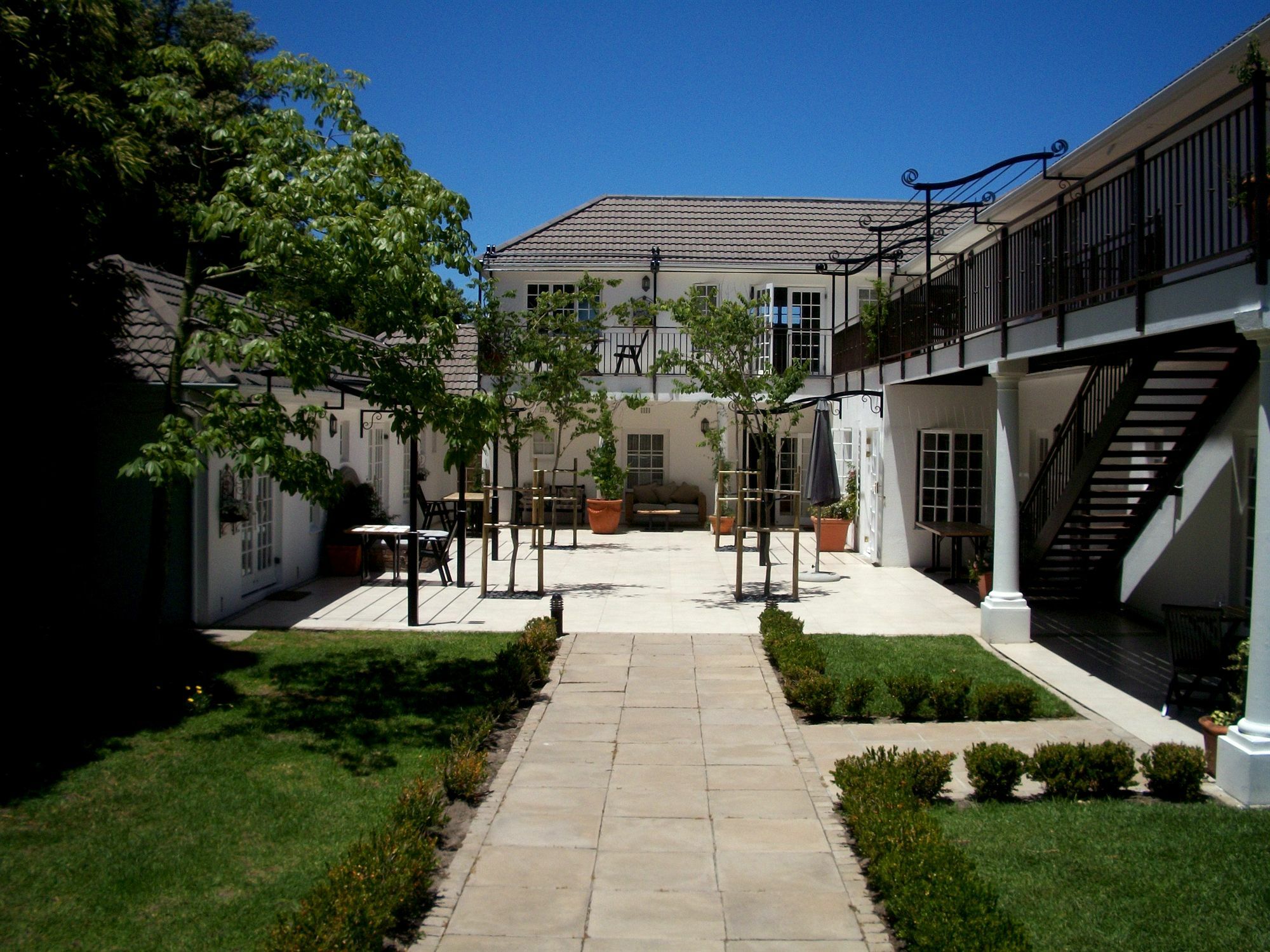 קייפטאון Constantia White Lodge Guest House מראה חיצוני תמונה